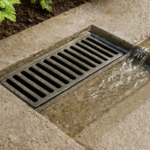 Drain terrasse béton : quelle solution pour évacuer l’eau durablement ?