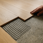 Pose parquet flottant sur dalle béton brut : conditions, étapes et précautions incontournables